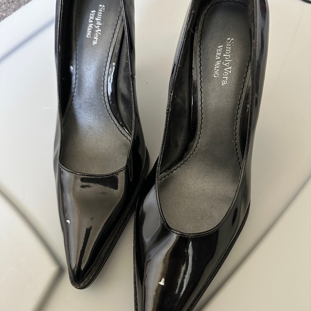 Simply Vera Vera Wang Glossy Black Heels